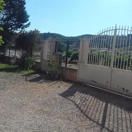 Villa T3 Cloturee Avec Piscine Corbieres (Alpes-de-Haute-Provence)
